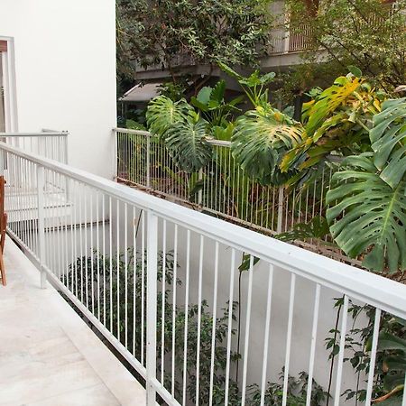 Luxurious Apartment In Athens Downtown Bagian luar foto